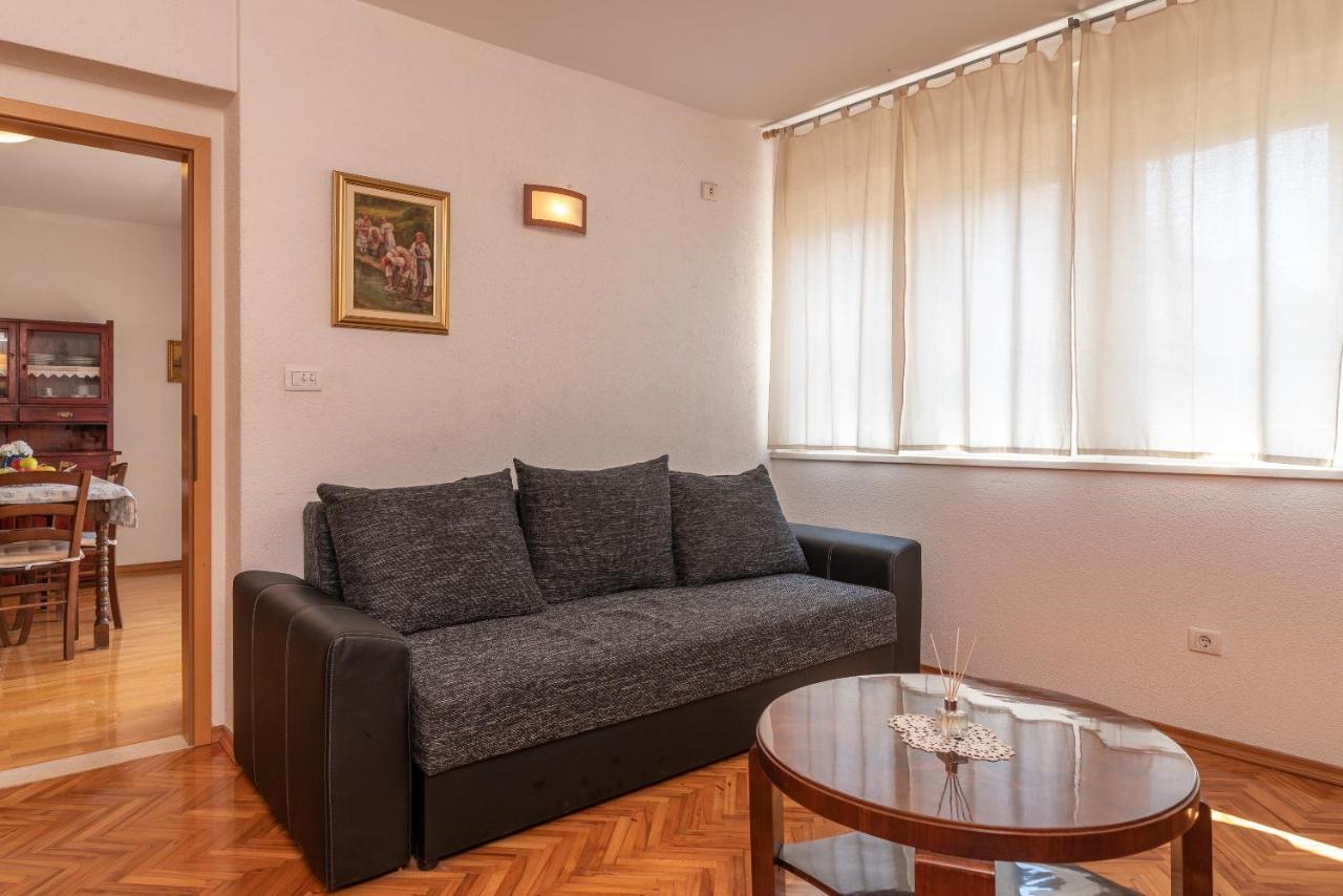 Apartment Bruno Trogir Exterior foto
