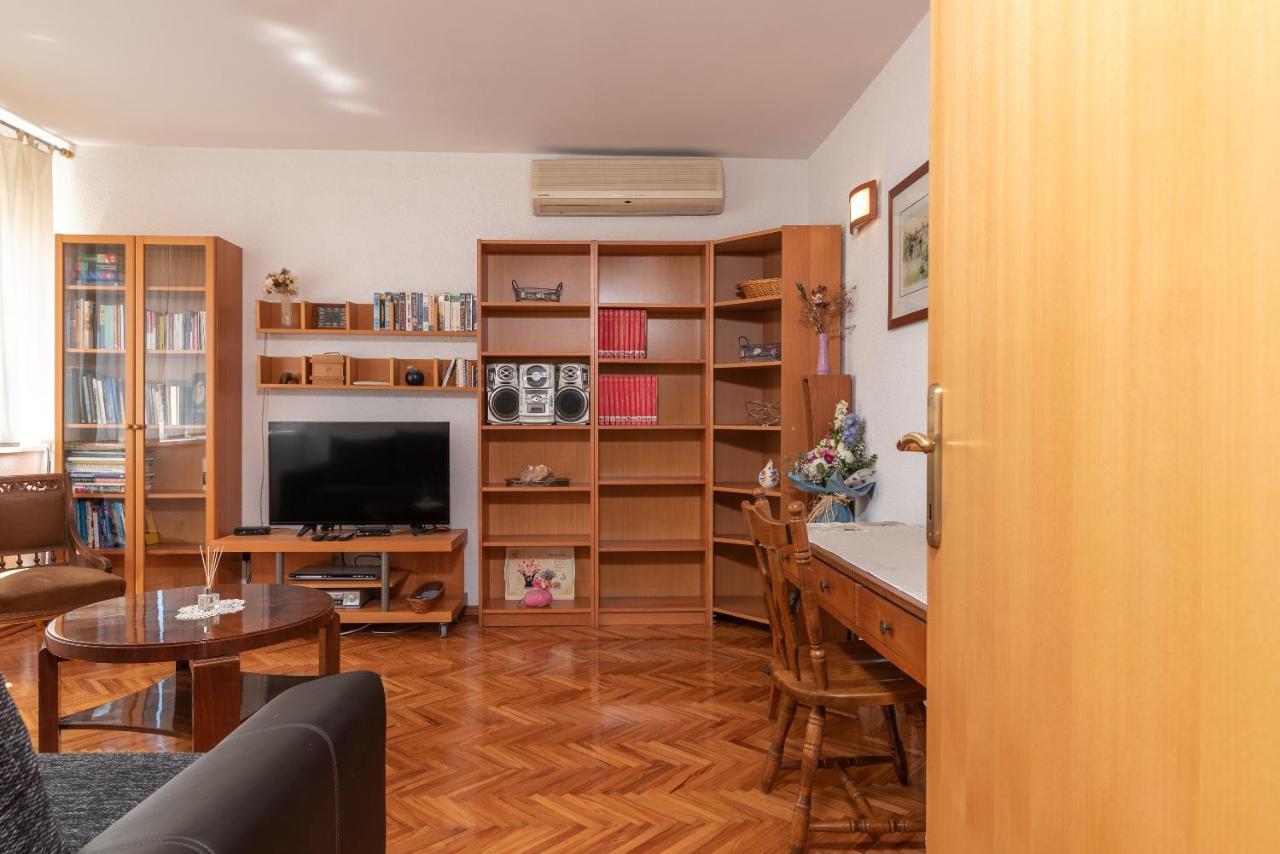 Apartment Bruno Trogir Exterior foto