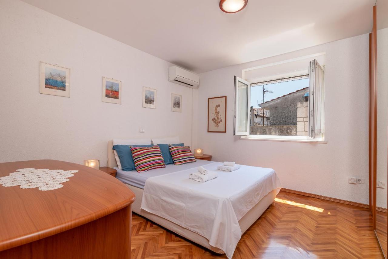 Apartment Bruno Trogir Exterior foto