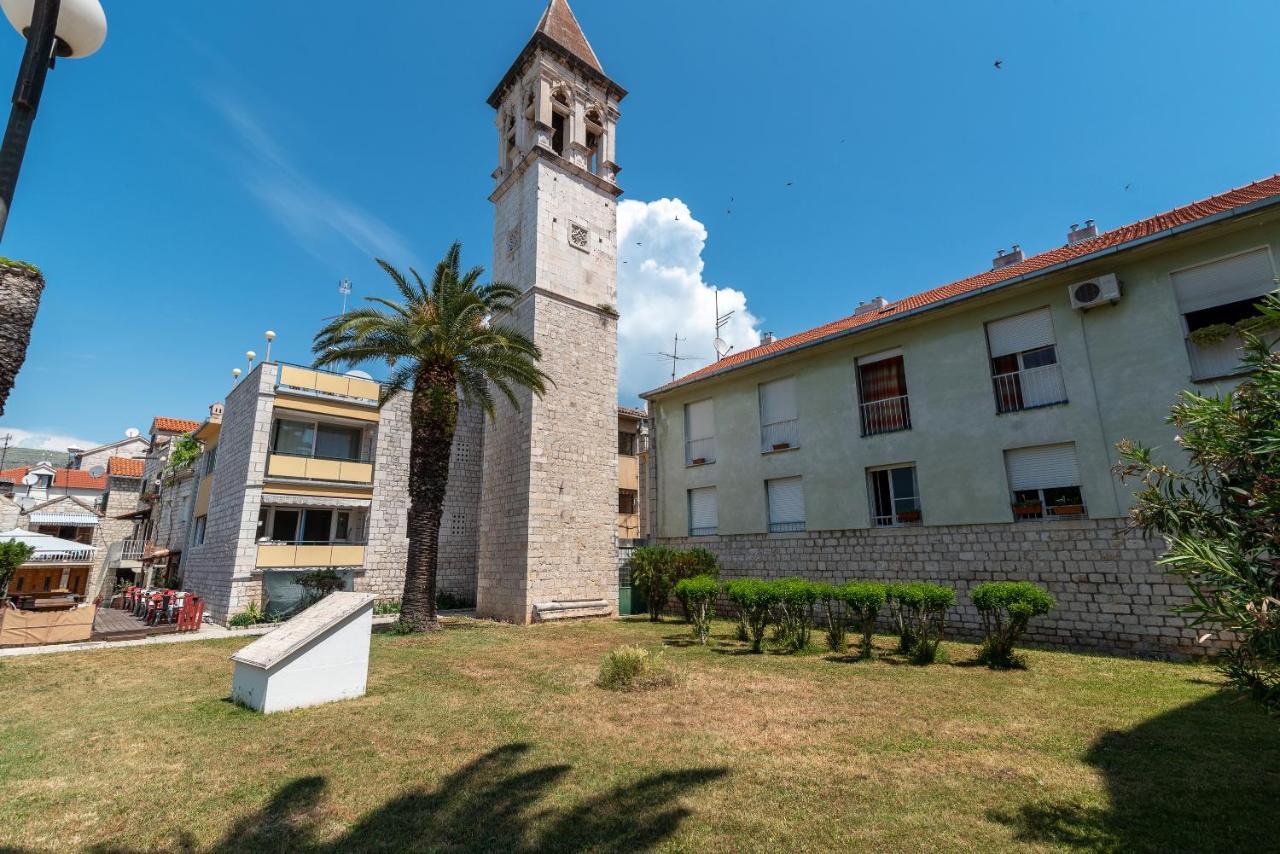 Apartment Bruno Trogir Exterior foto